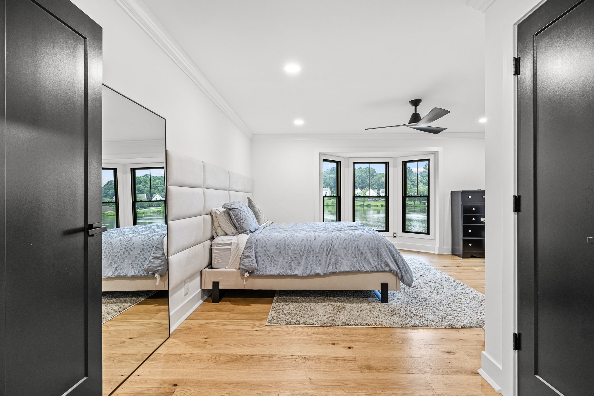 Completed work sample with modernized room elements